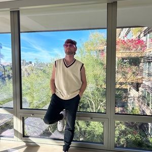 Meet your Posher, Chris